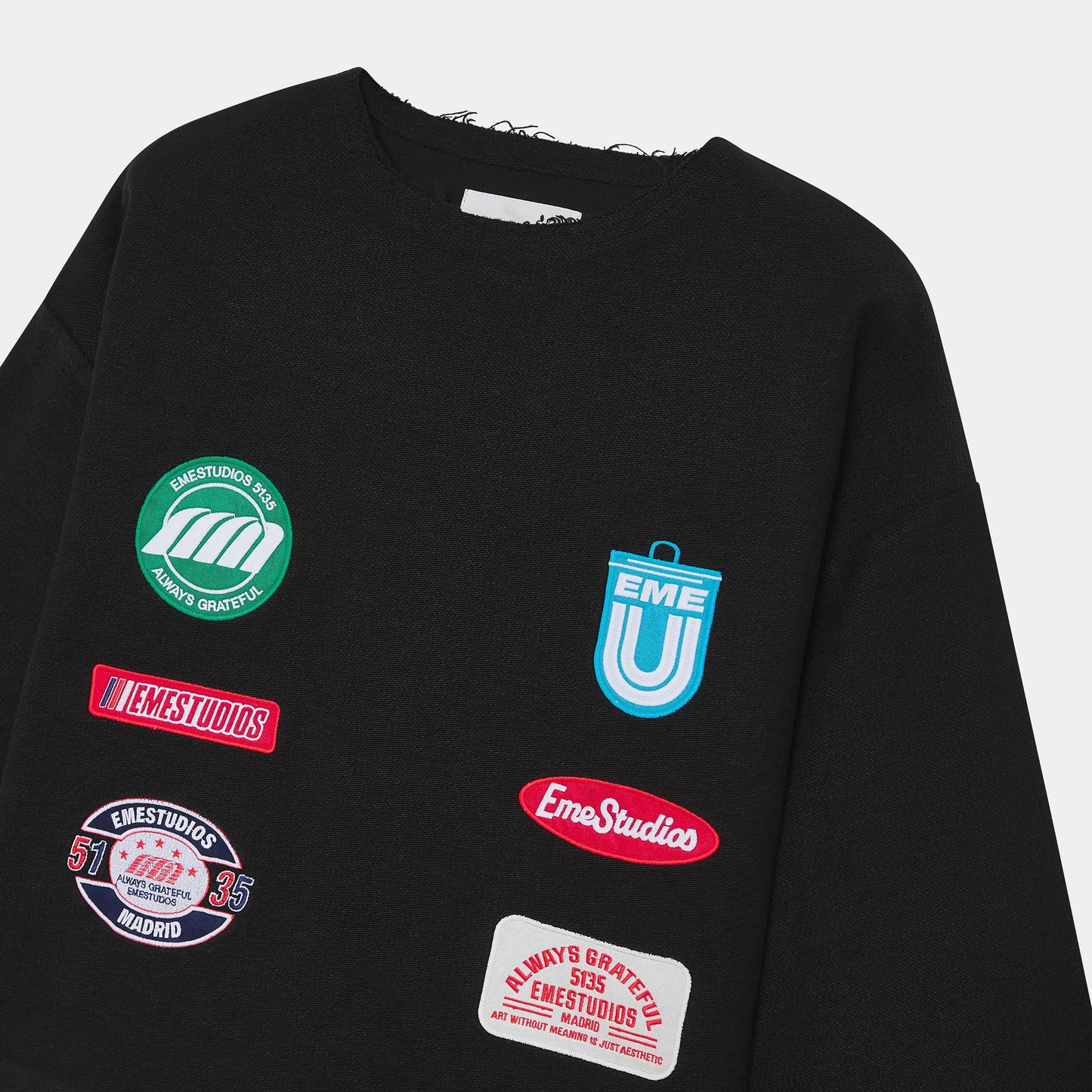Poleron Eme Studios Patches Black Crewneck