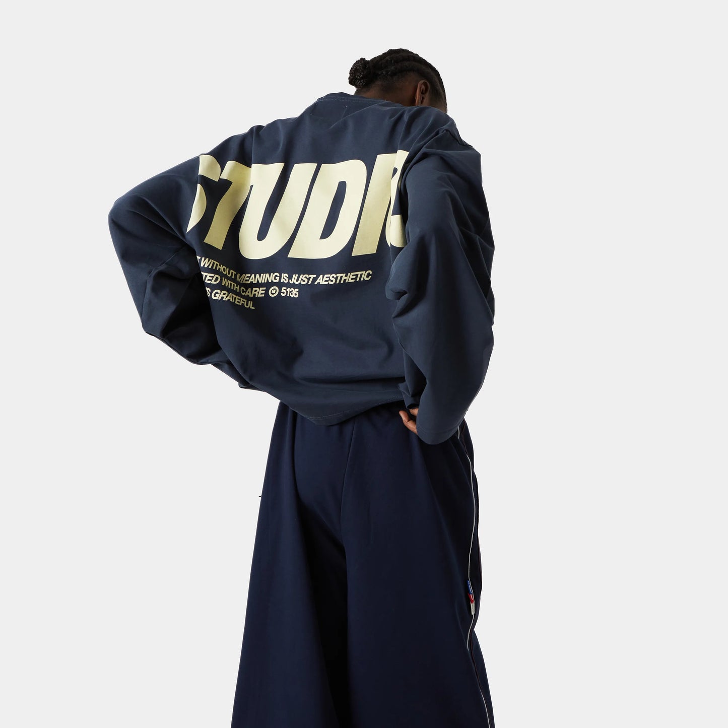 Polera Eme Studios Thrill Navy Long Sleeve Tee