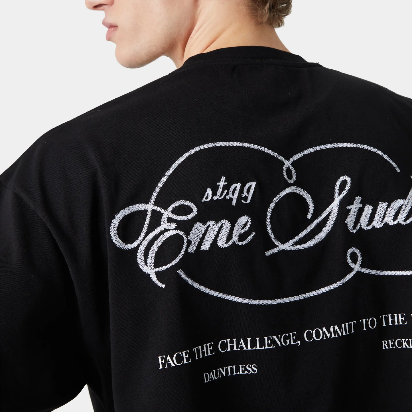 Polera Eme Studios Courageous Shadow Tee