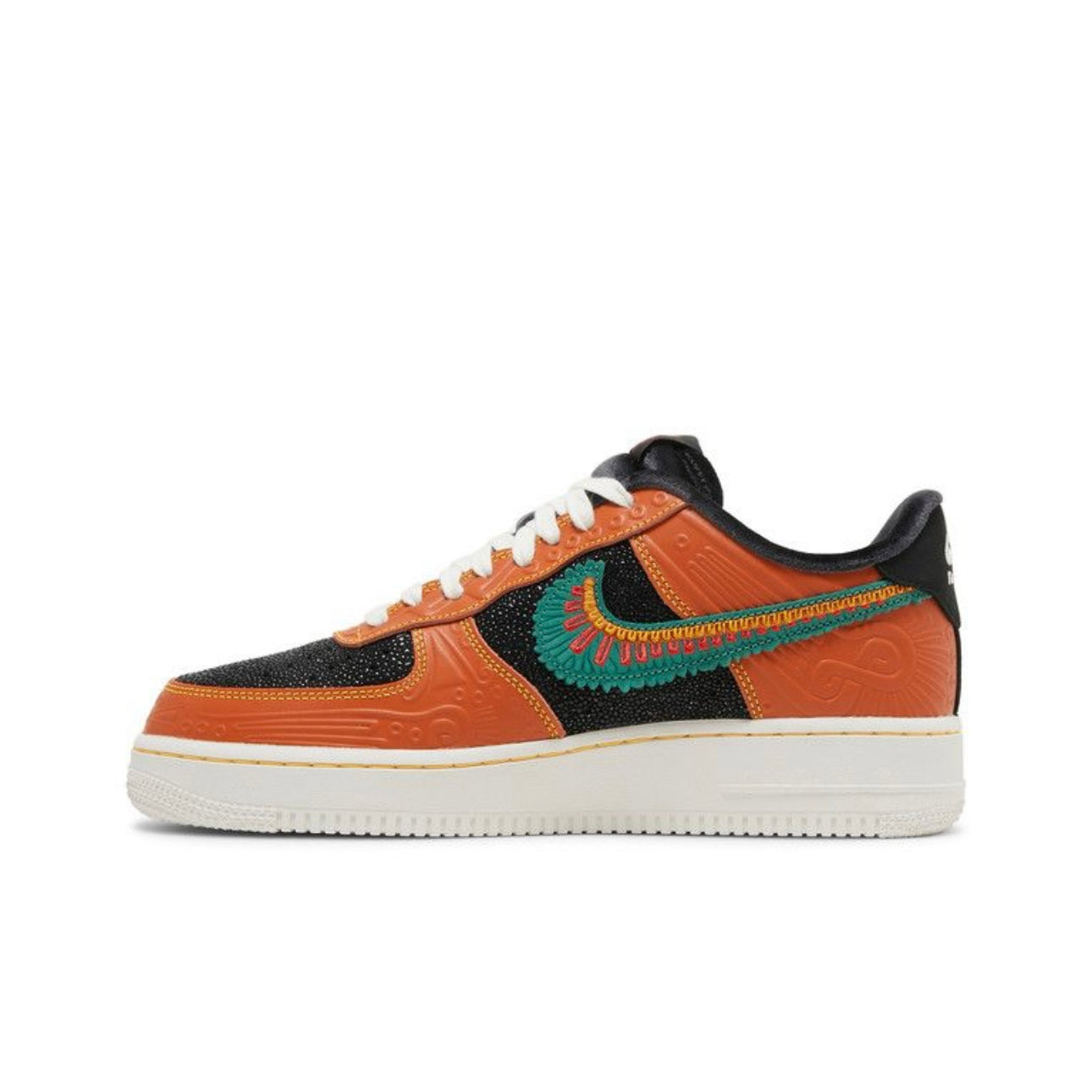 Air Force 1 Low ‘07 LX Dia de Los Muertos ‘Siempre Familia’