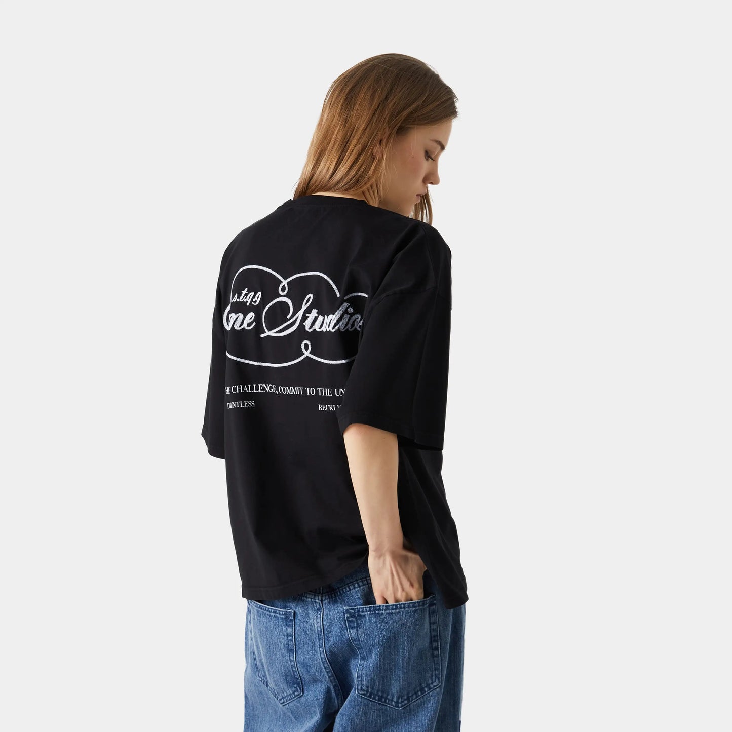 Polera Eme Studios Courageous Shadow Tee