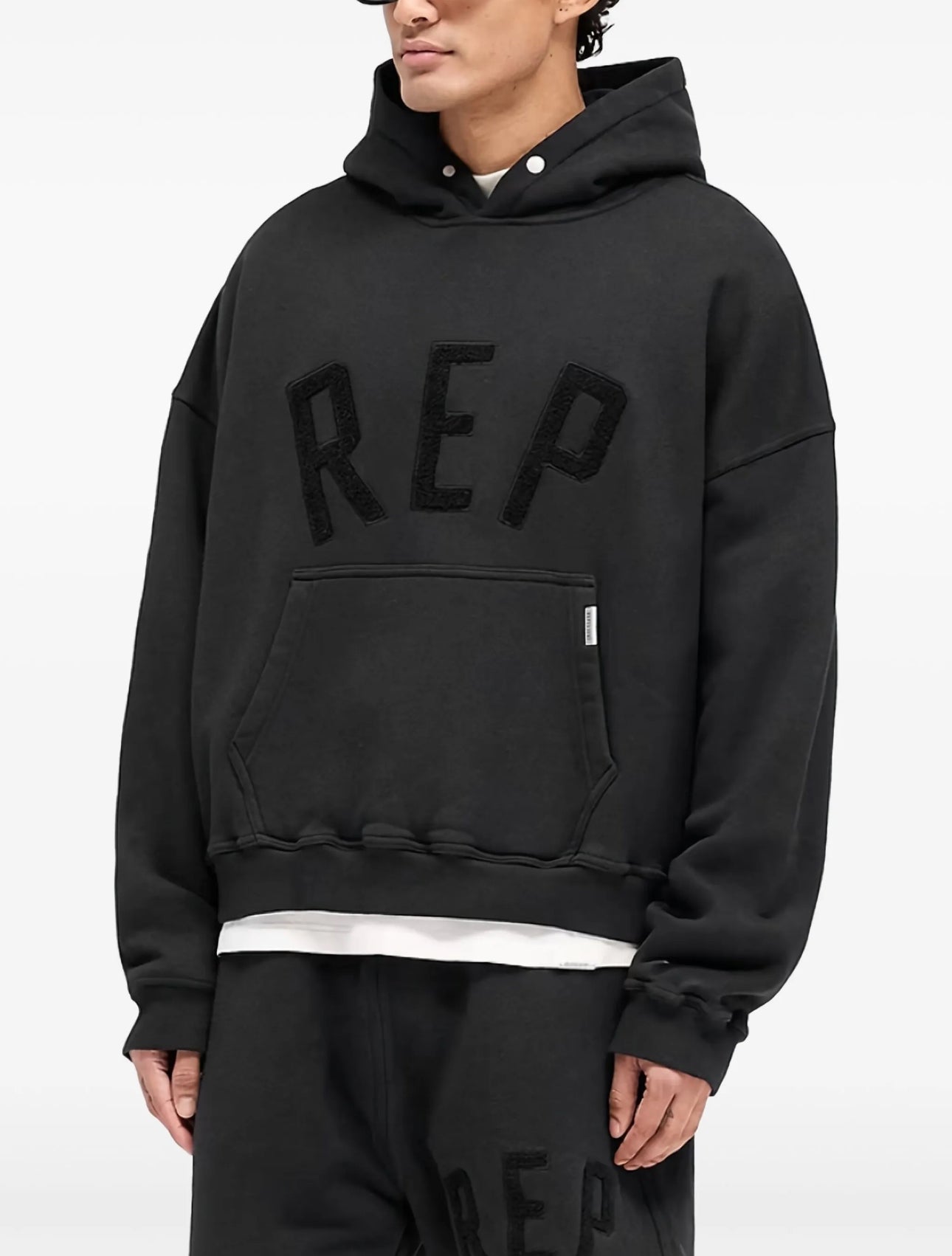 Poleron Represent REP Applique Black