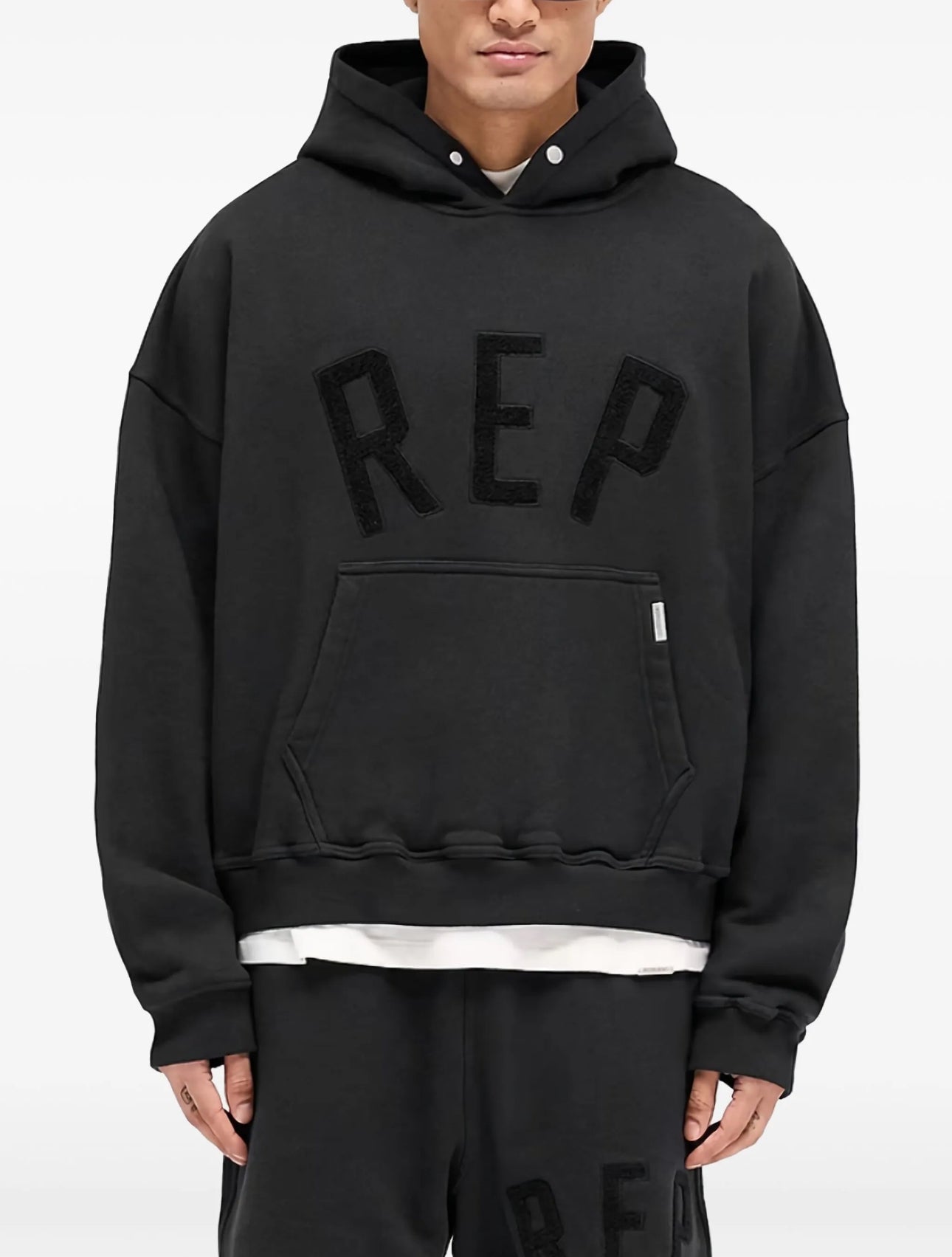 Poleron Represent REP Applique Black