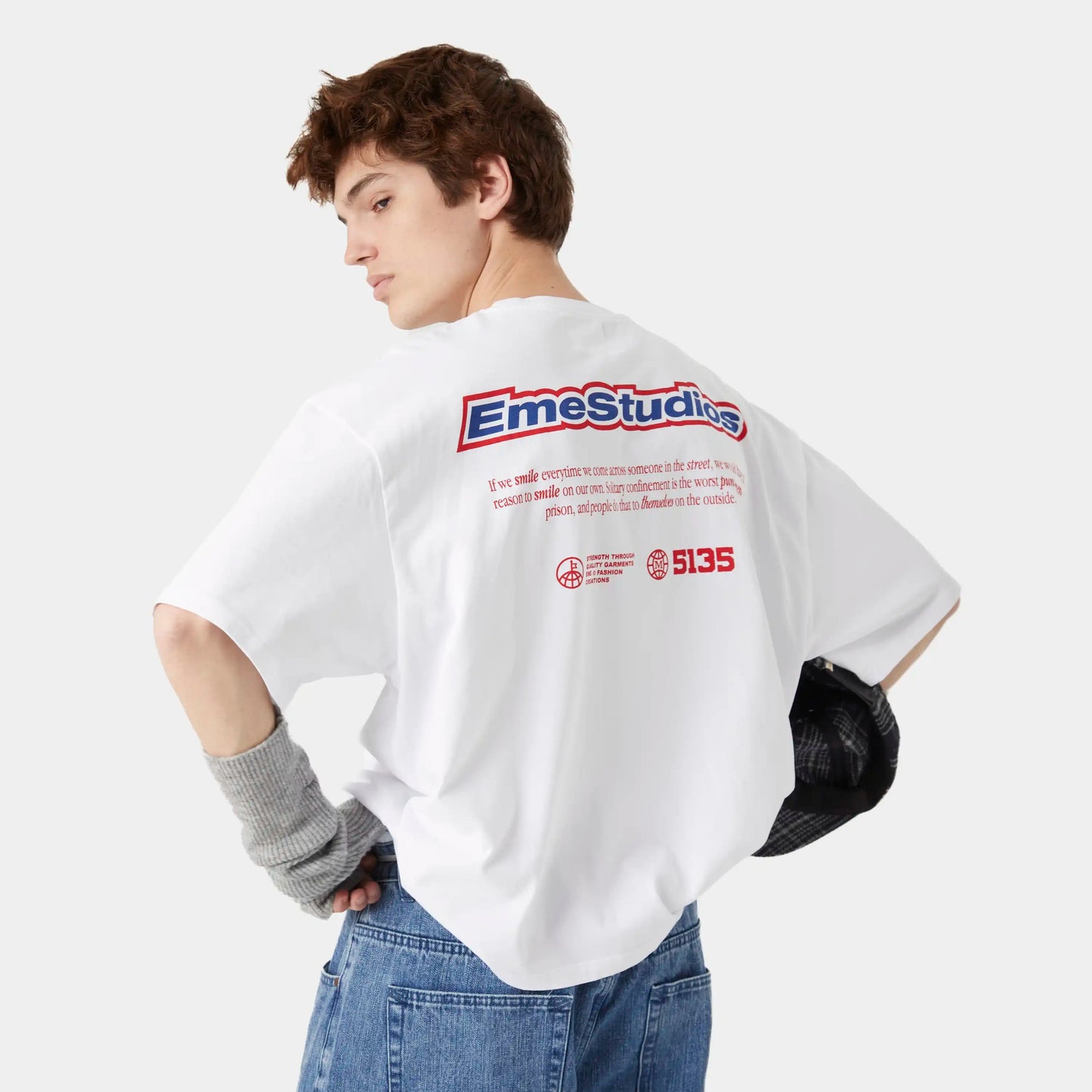 Polera Eme Studios Grin Blued Oversized Tee