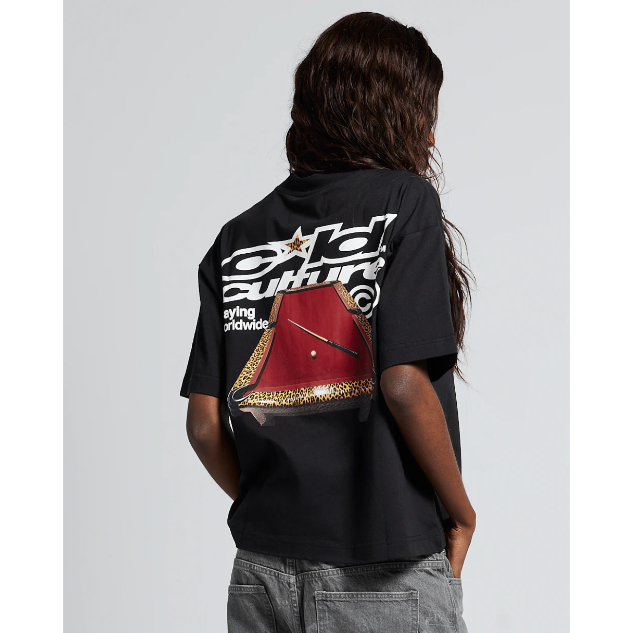 Polera Cold Culture Playing Worldwide Black