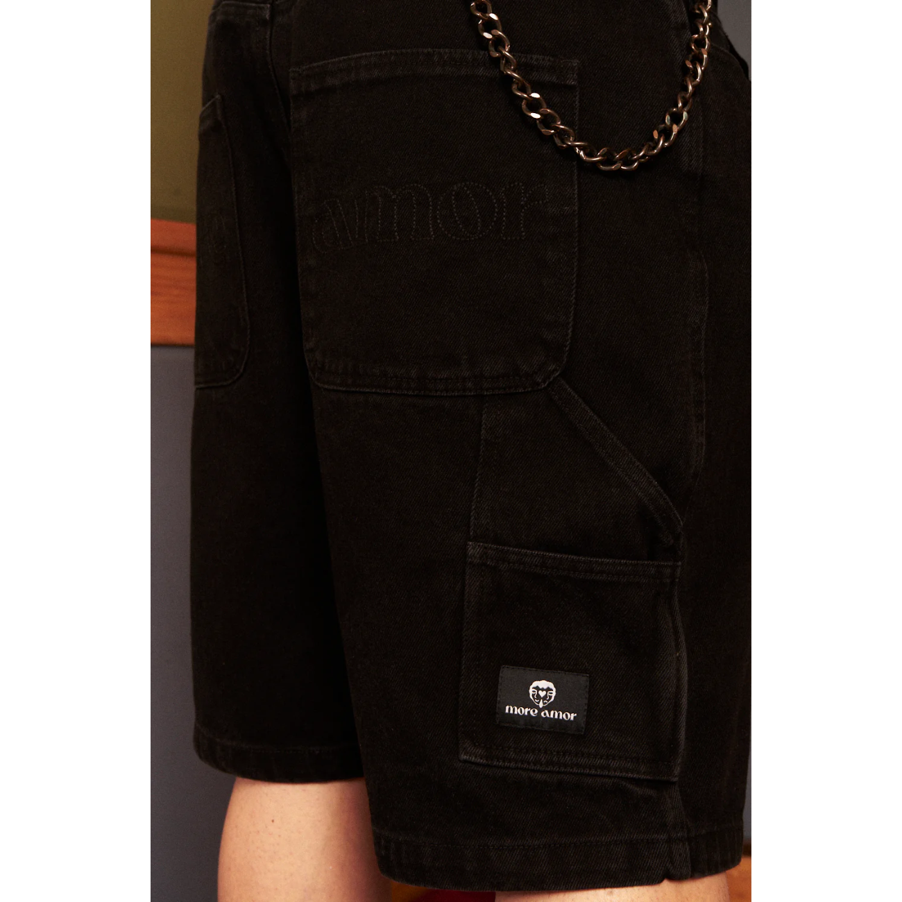 Short More Amor Carpenter Black