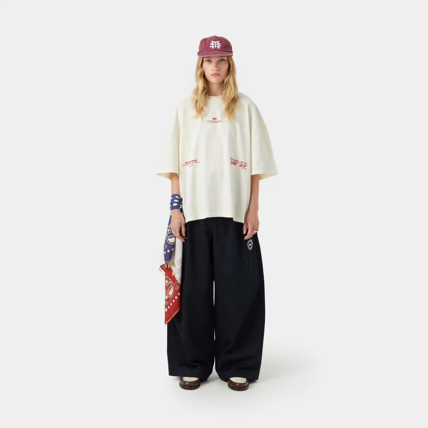 Polera Eme Studios Metropolitan Off Sand Oversized