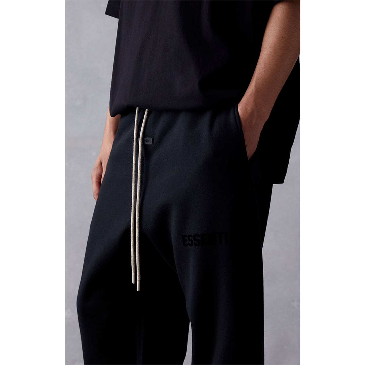 Pantalon Essentials Jet Black SS23