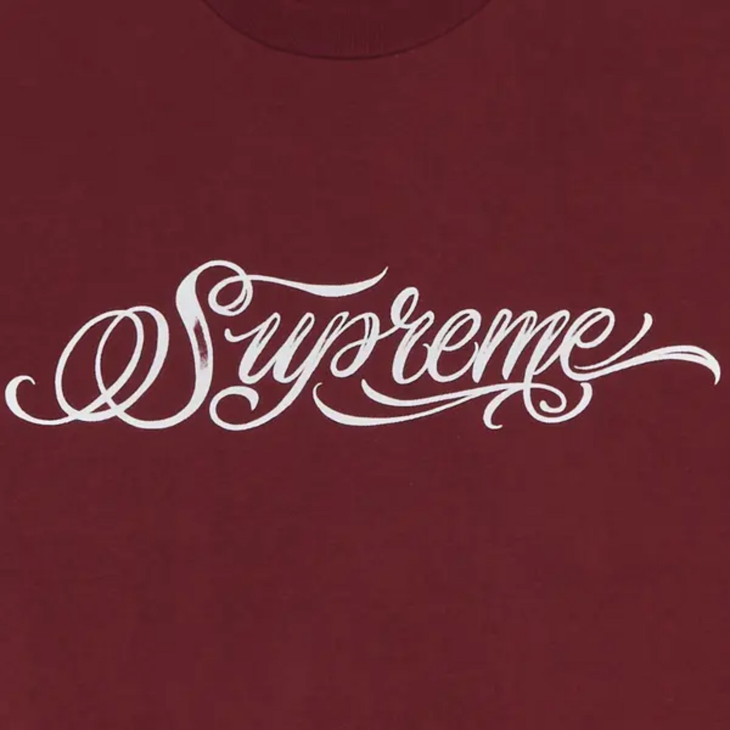 Polera Supreme Script Cardinal