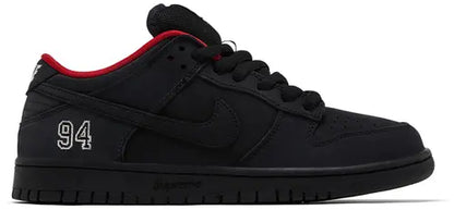 Zapatilla Supreme x Nike Dunk Low SB 'Black'