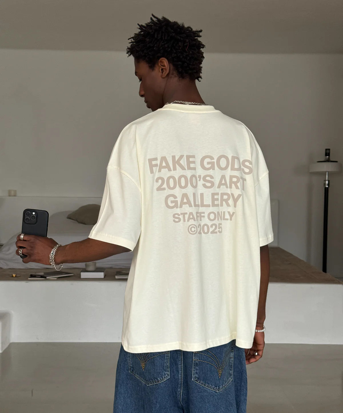 Polera Fake Gods Staff Tee Cream - L