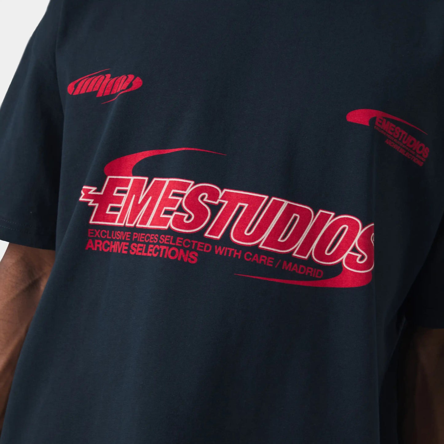 Polera Eme Studios Tracer Navy Oversized Tee