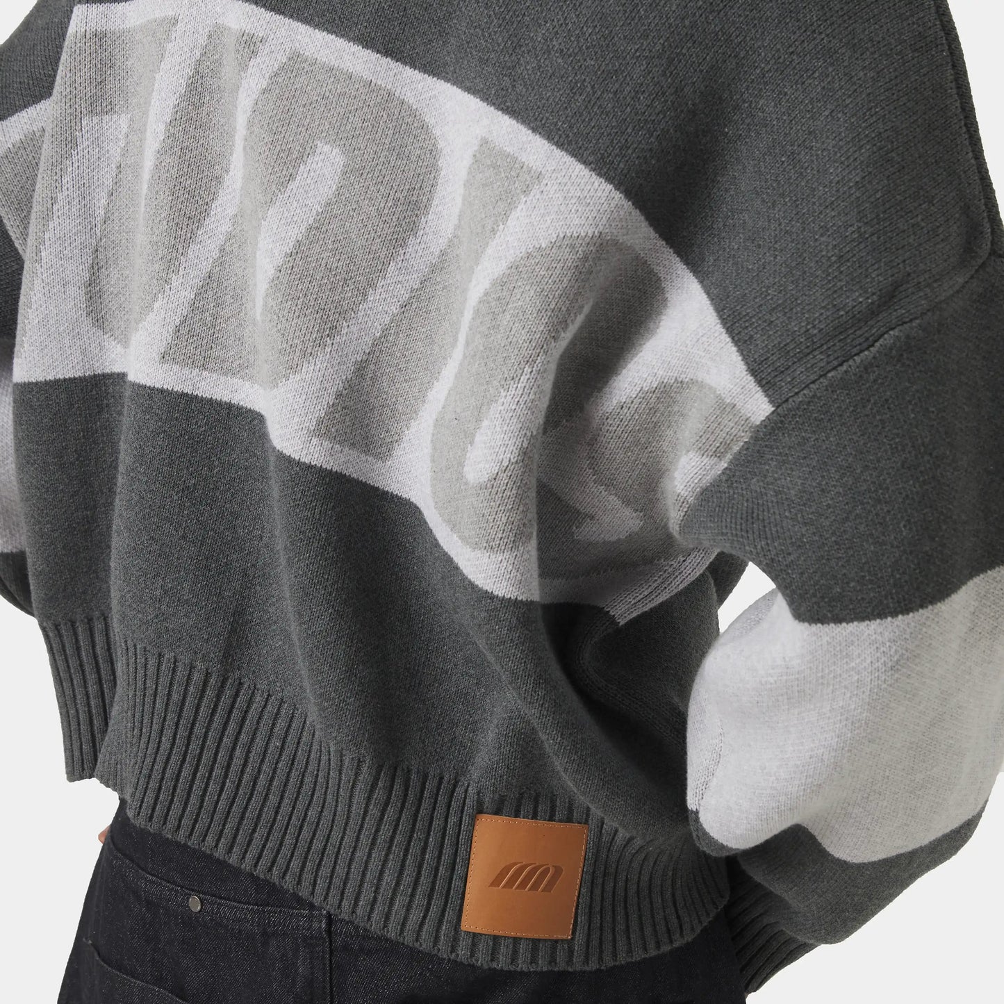 Sweater Eme Studios Thrill Grandpa Grey Zipper Knit