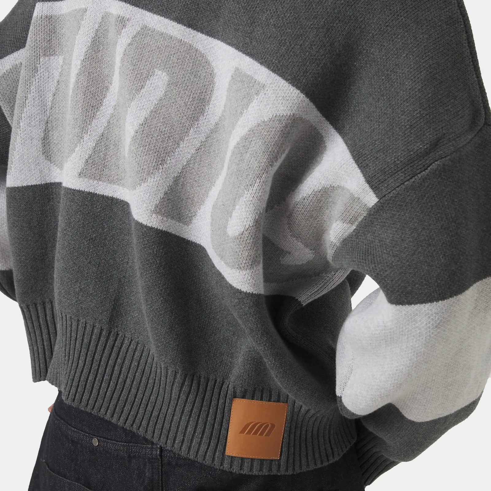 Sweater Eme Studios Thrill Grandpa Grey Zipper Knit