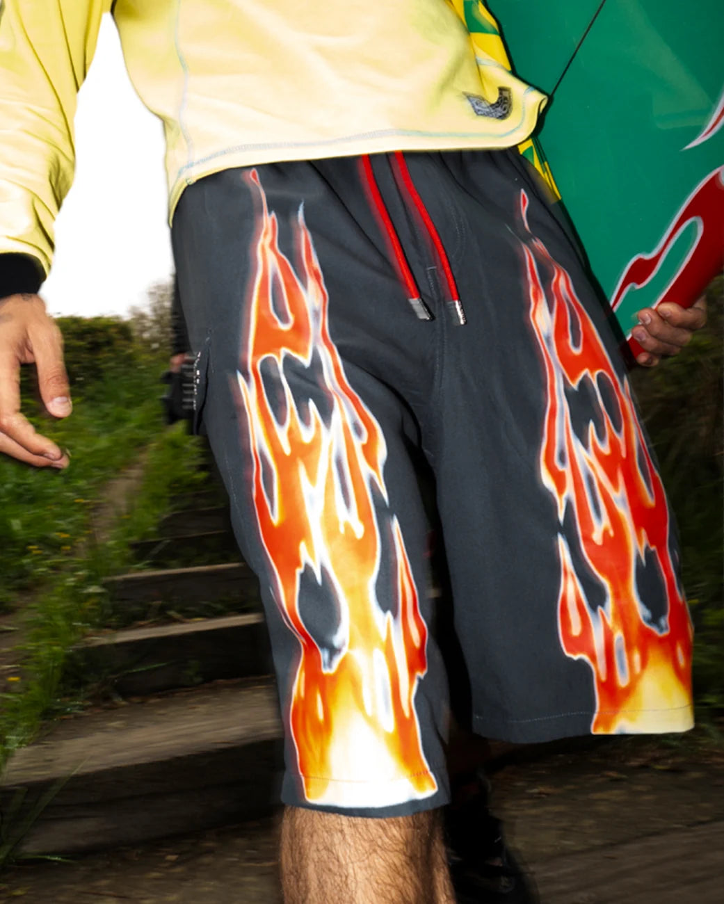 Short Twojeys x Cabrio Flames