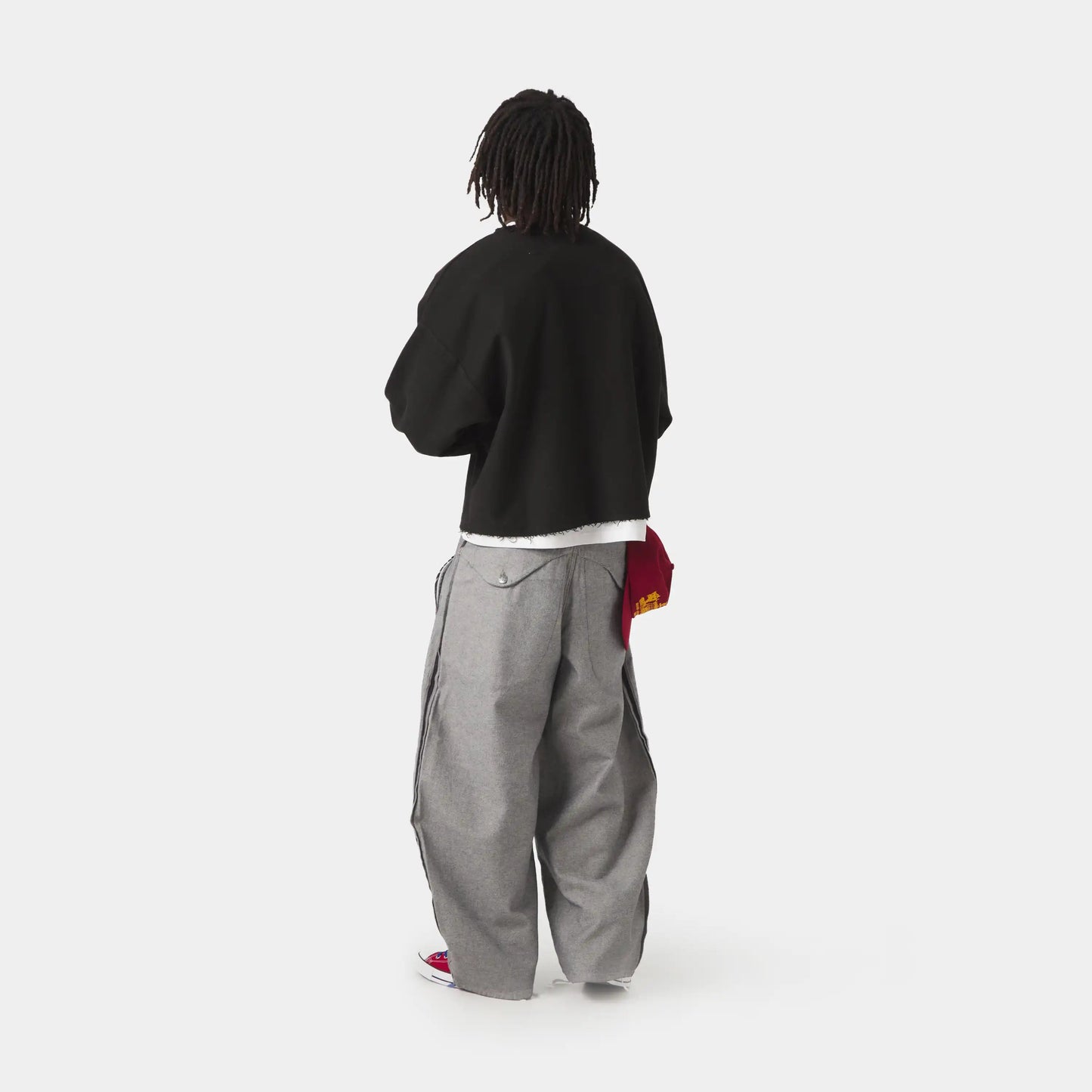 Poleron Eme Studios Patches Black Crewneck