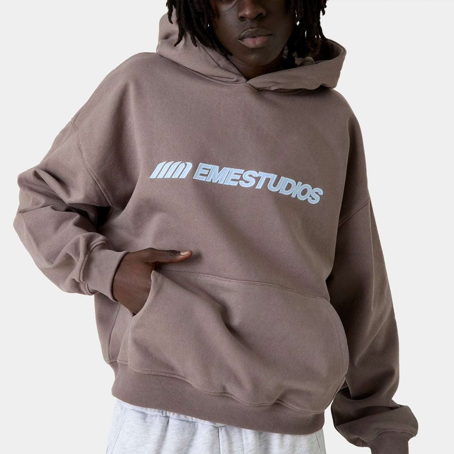 Poleron Eme Studios Metro Choco Oversized Hoodie