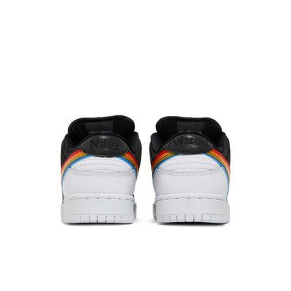 Nike Dunk Low SB x Polaroid