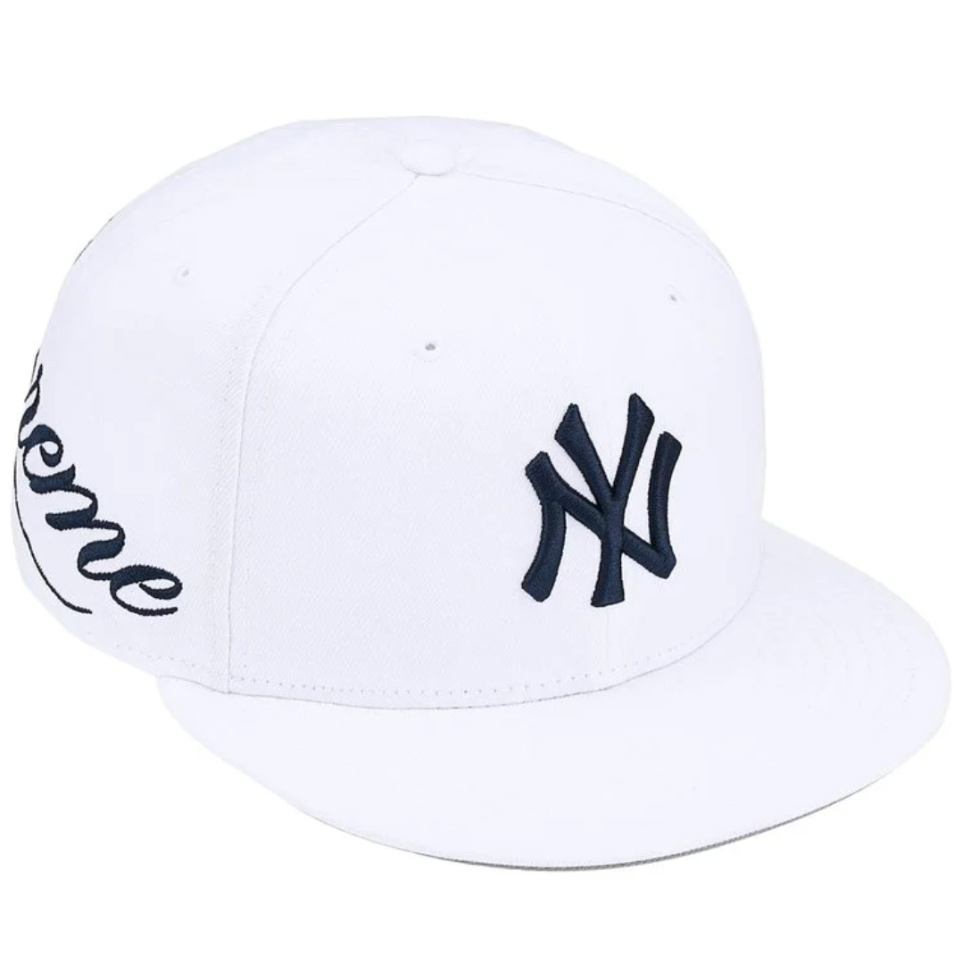 Gorro Supreme x New Era New York Yankees White