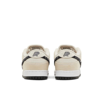 Nike Dunk SB Low x Jiu-Jitsu Albino & Preto
