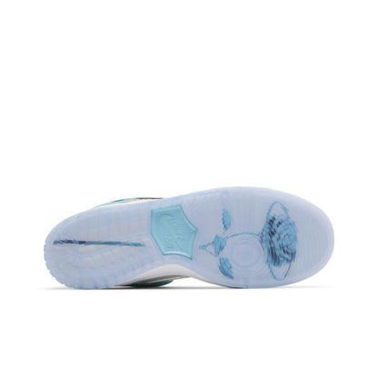 Nike Dunk Low SB x April Skateboards