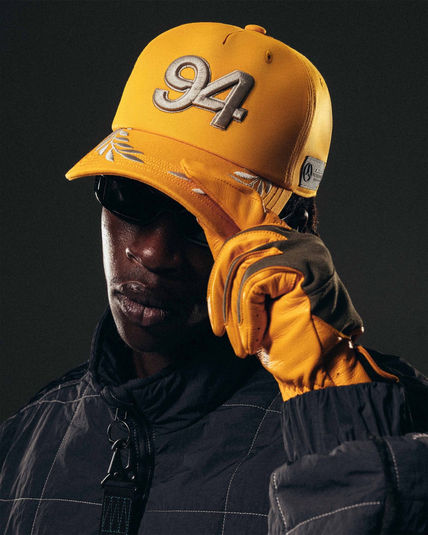 Gorro Adidas x Bad Bunny x Mercedes AMG F1 Racing Cap Gold