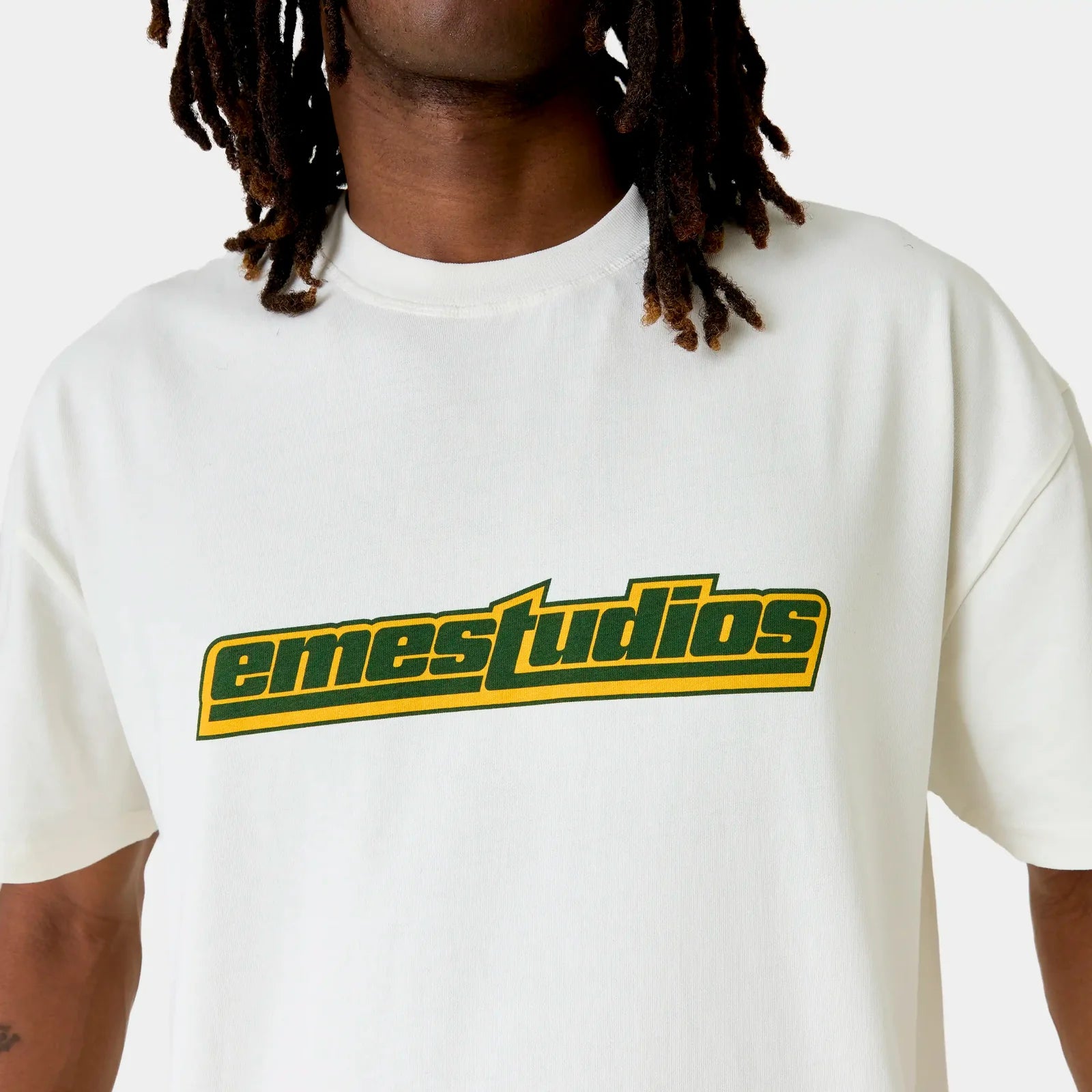 Polera Eme Studios Outline Off Sand Oversized