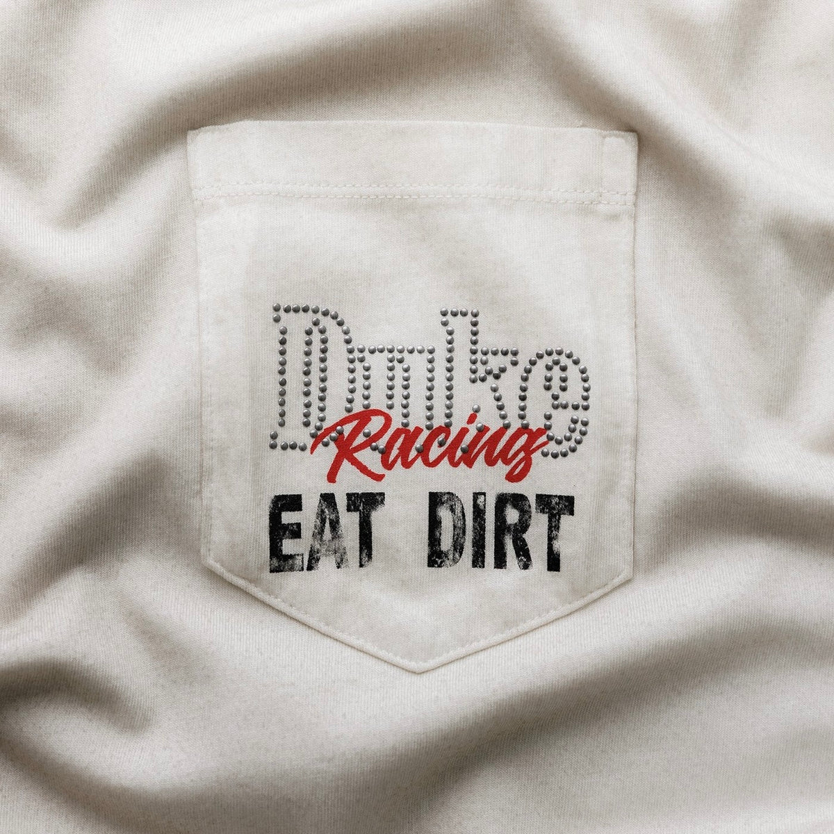 Polera Duke + Dexter DR4 Eat Dirt Smoke White Pocket