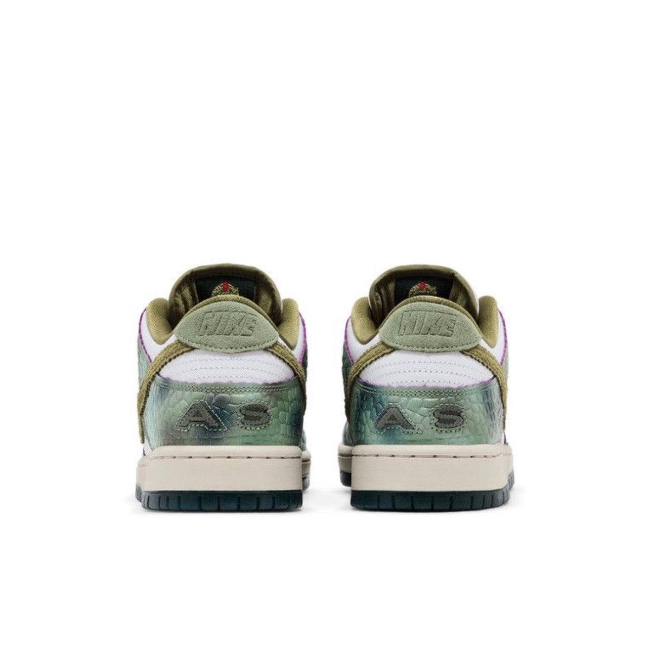 Nike Dunk Low SB x Chameleon Alexis Sablone