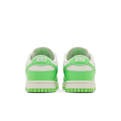 Nike Dunk Low Green Strike (W)