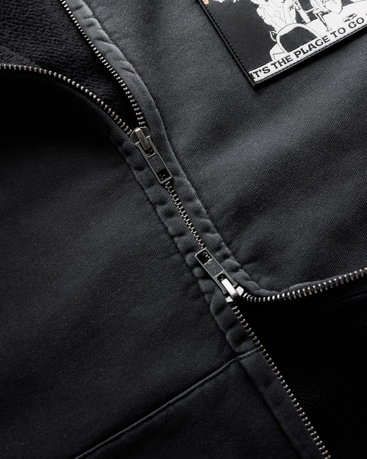 Poleron Duke + Dexter MC Washed Black Zip Hoodie