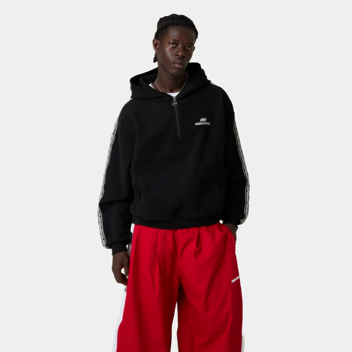 Poleron Eme Studios Puller Black Half Zip