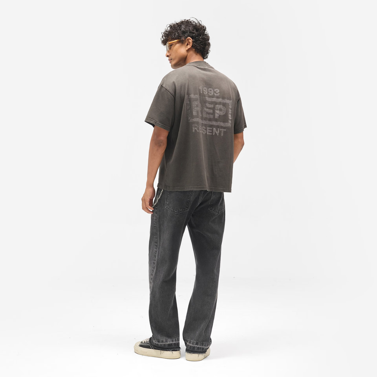 Polera Represent Resent Ash