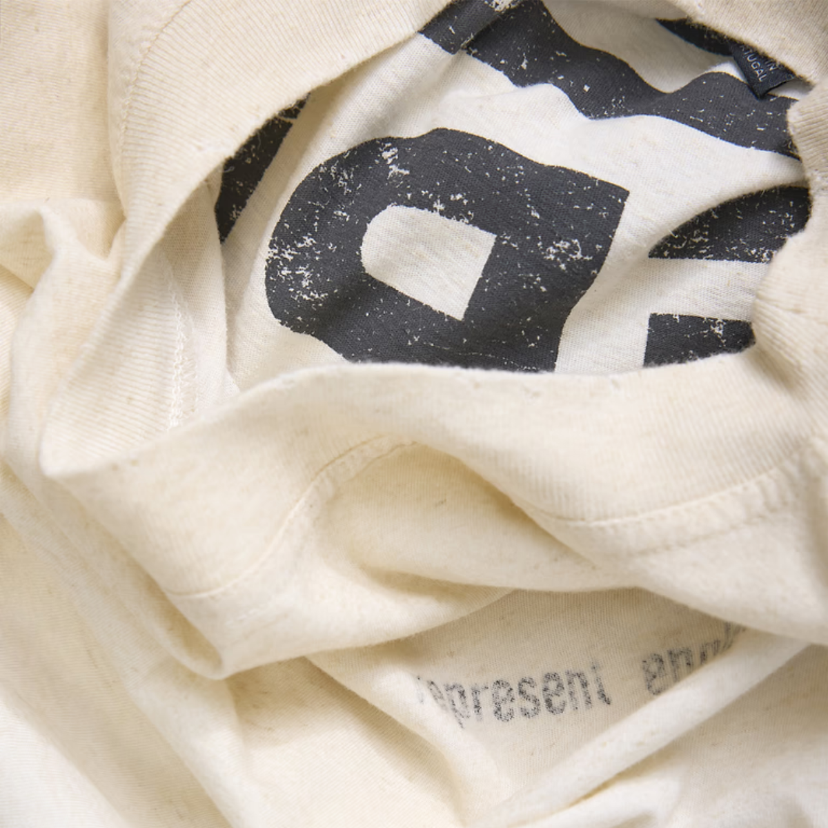 Polera Represent Reverse Resent Flat White