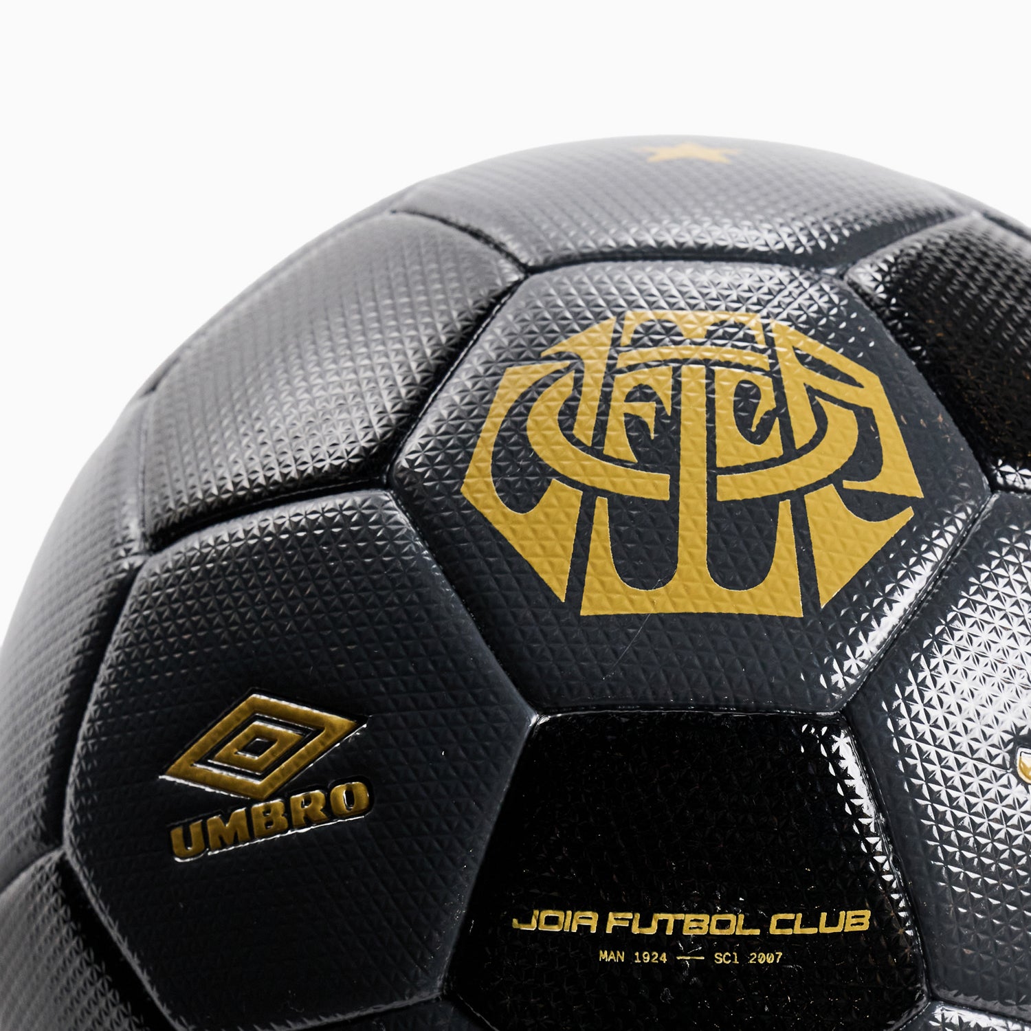 Pelota JOIA x UMBRO Black