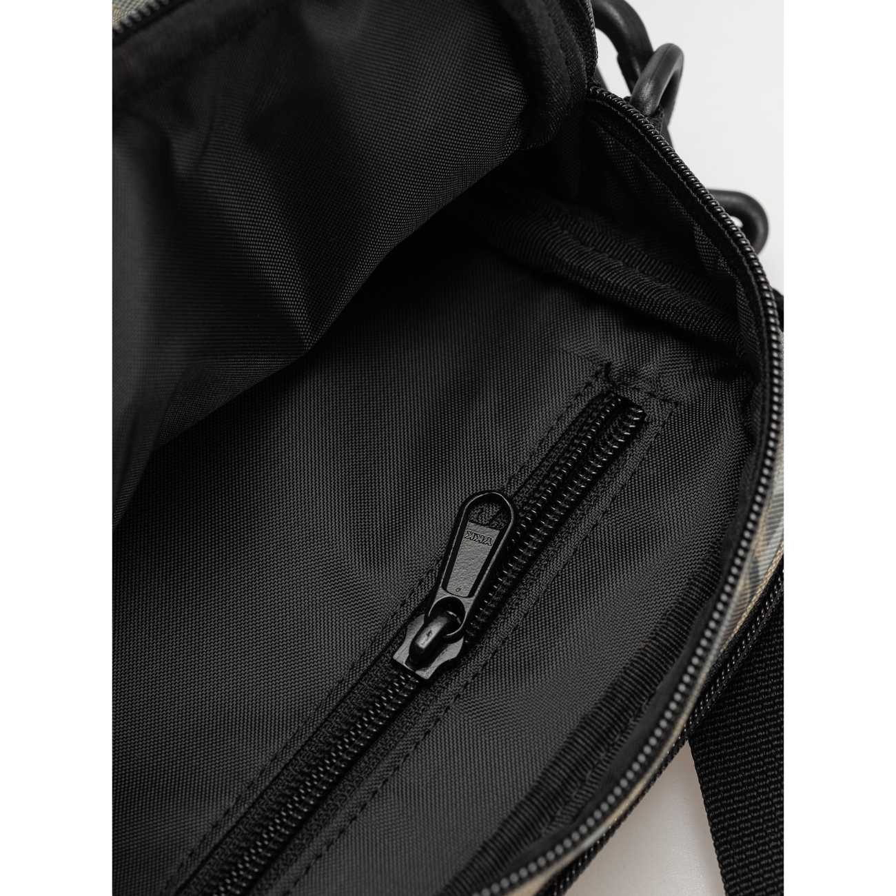 Bolso Carhartt WIP Essentials Small Camo