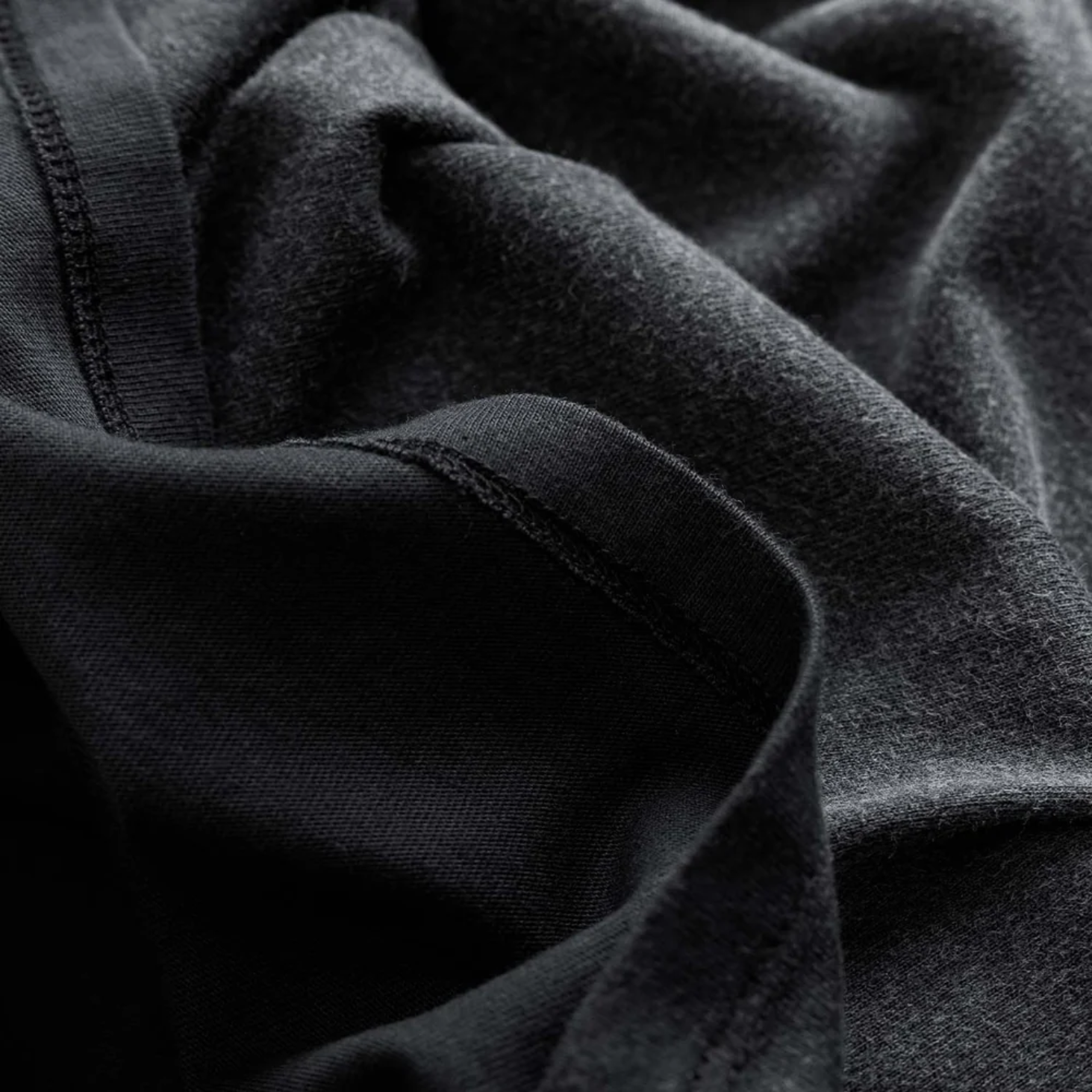 Polera Duke+Dexter NY Washed Black Pocket