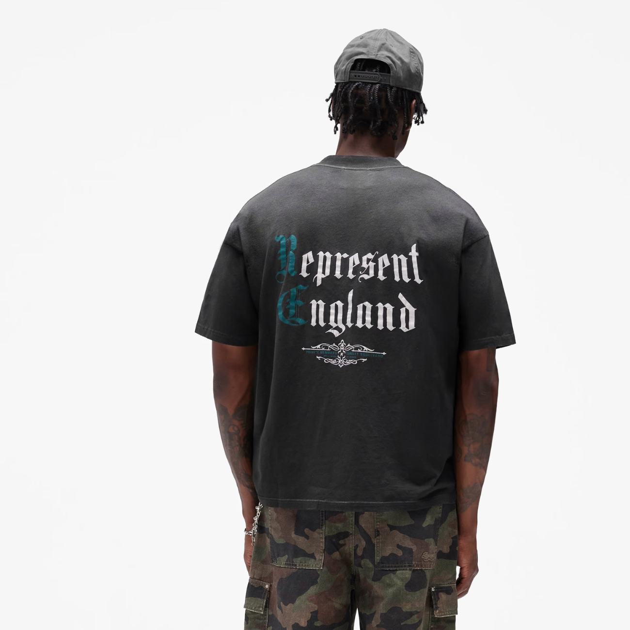 Polera Represent Private Members Stained Black