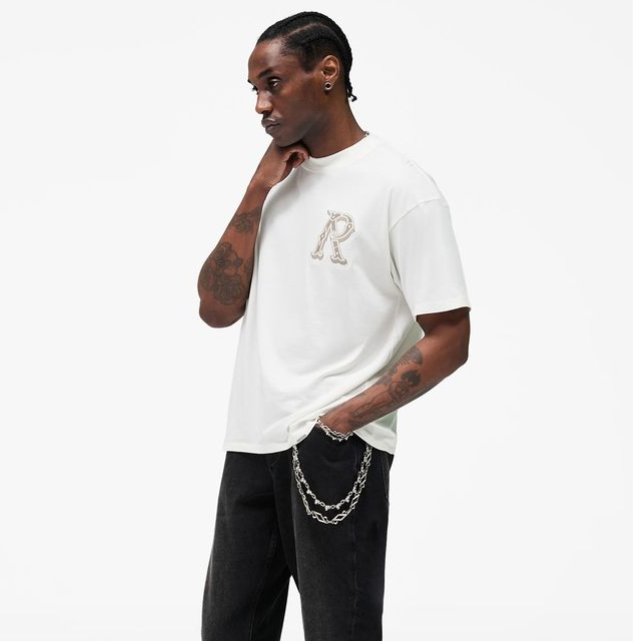 Polera Represent Western Initial Flat White